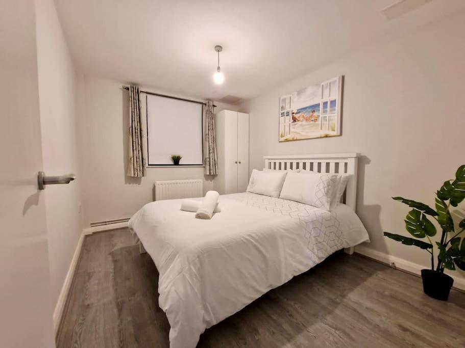 Contemporary City Centre Flat Belfast Bagian luar foto
